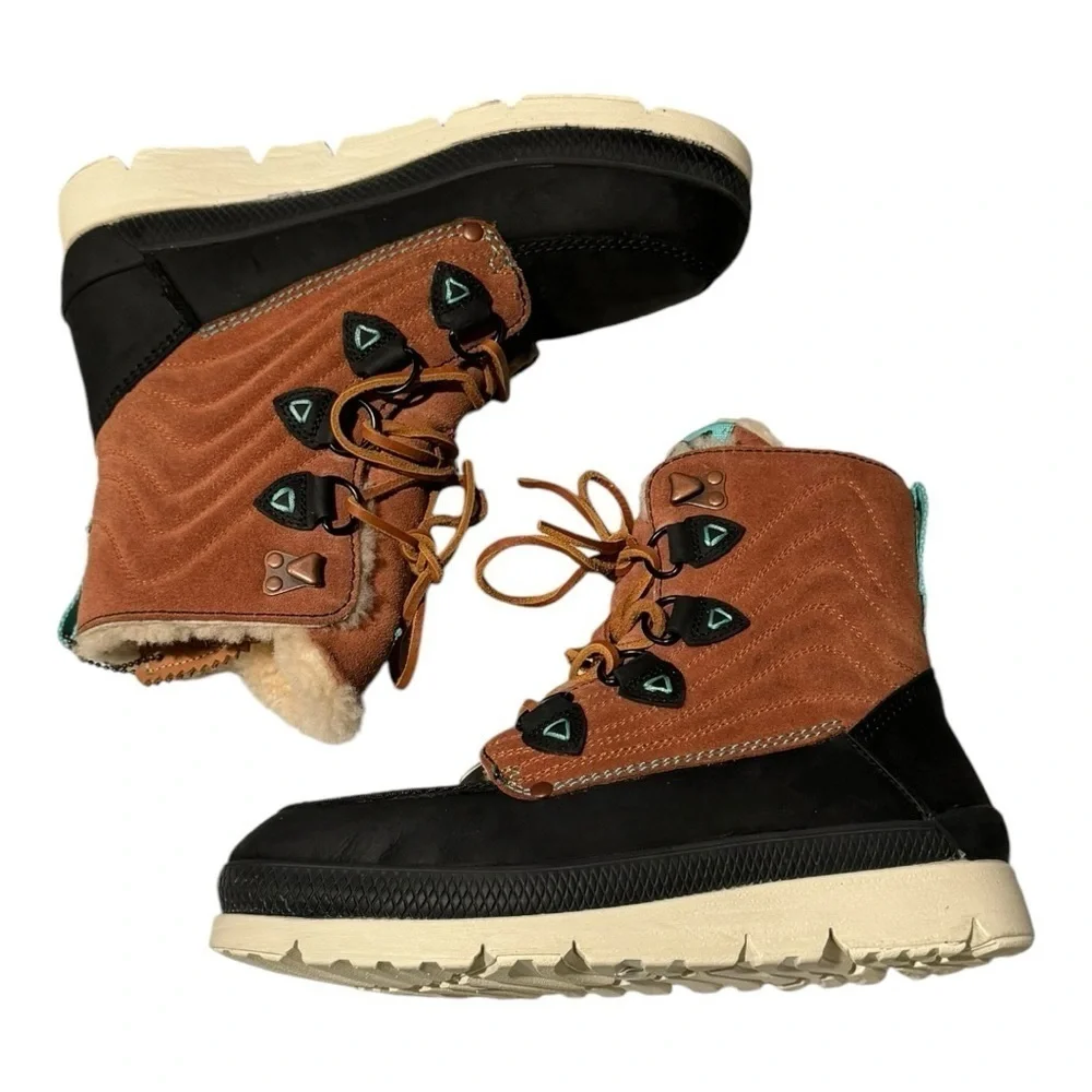 MANITOBAH Mukluks Mesa Waterproof Lined Winter Boots Shearling Lined Size 9.5
